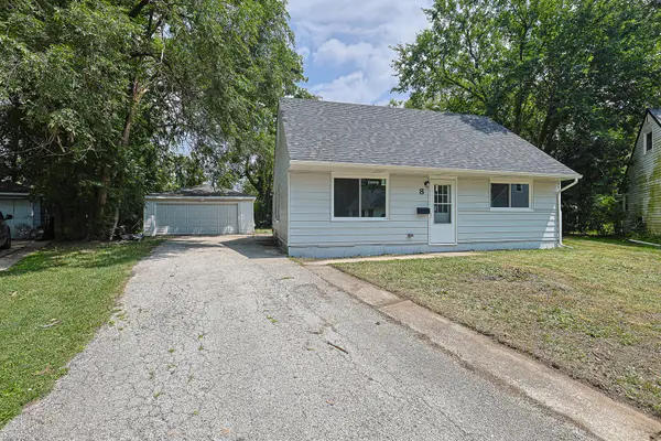 8 Allegheny Court, Park Forest, IL 60466