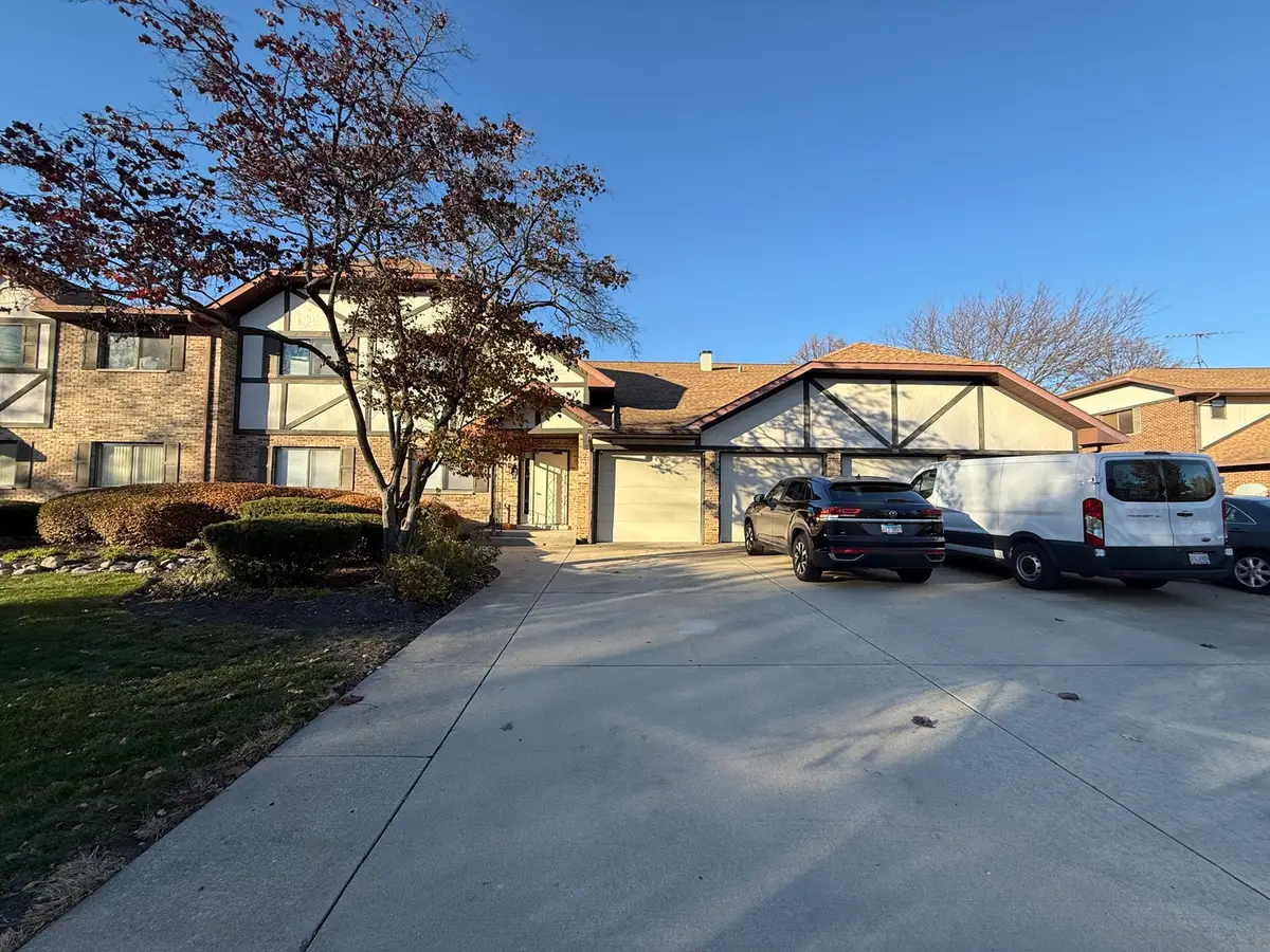 113 Walters Lane #2A, Itasca, IL 60143 - Image #1