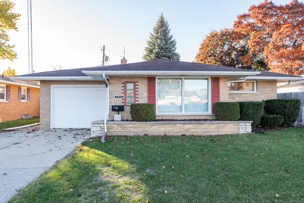 7916 22nd Avenue, Kenosha, WI 53143