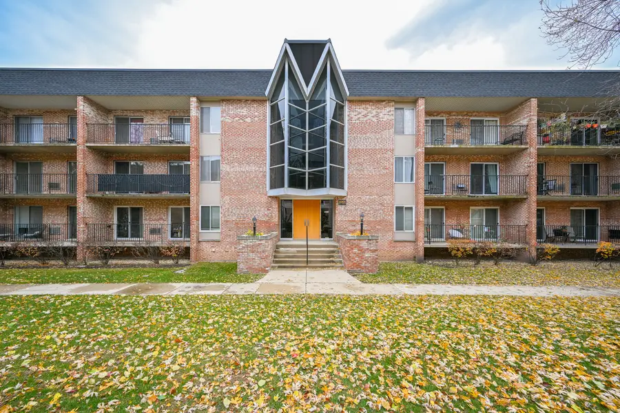 Address Withheld By Seller, Naperville, IL 60563 - Image #2