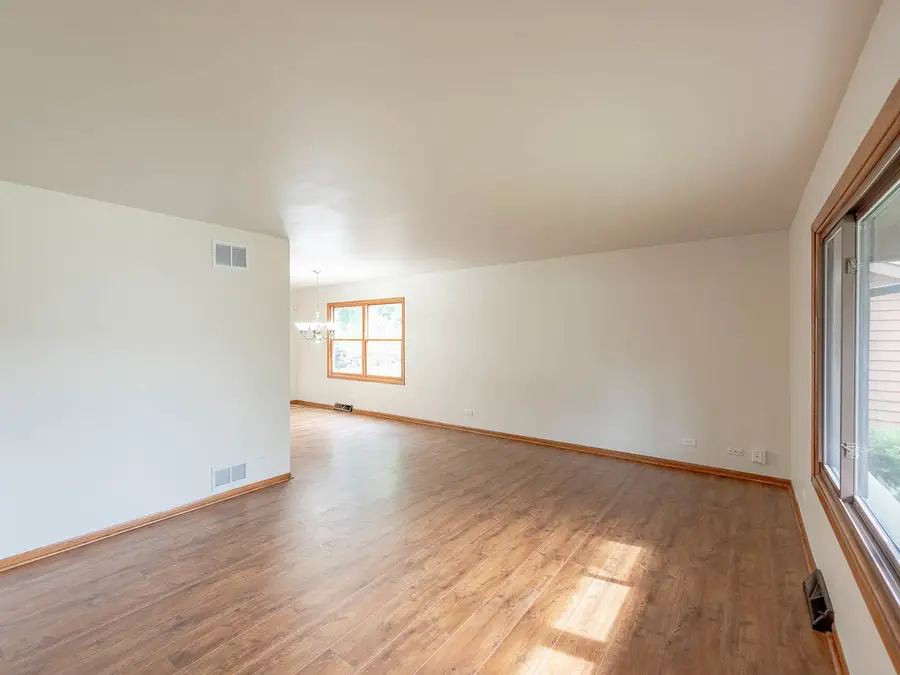 4150 Midlane Drive, Wadsworth, IL 60083 - Image #2