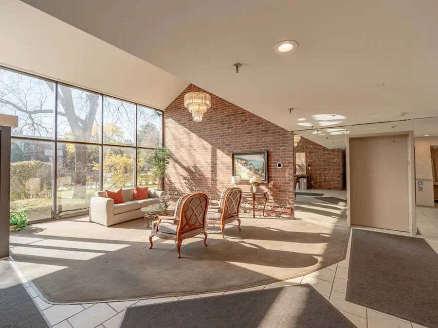3050 Pheasant Creek Drive #407, Northbrook, IL 60062 - Image #2