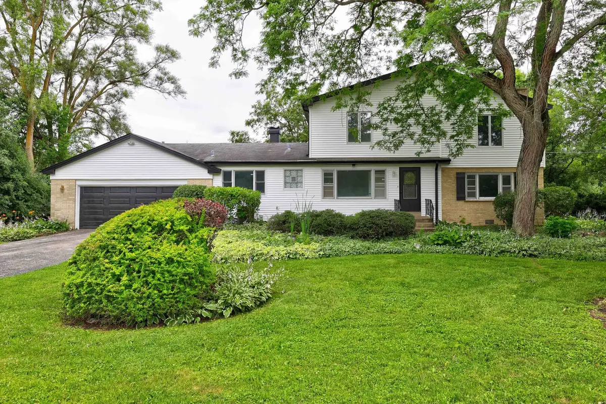 7001 W Meadow Lane Road, Long Grove, IL 60060 - Image #1