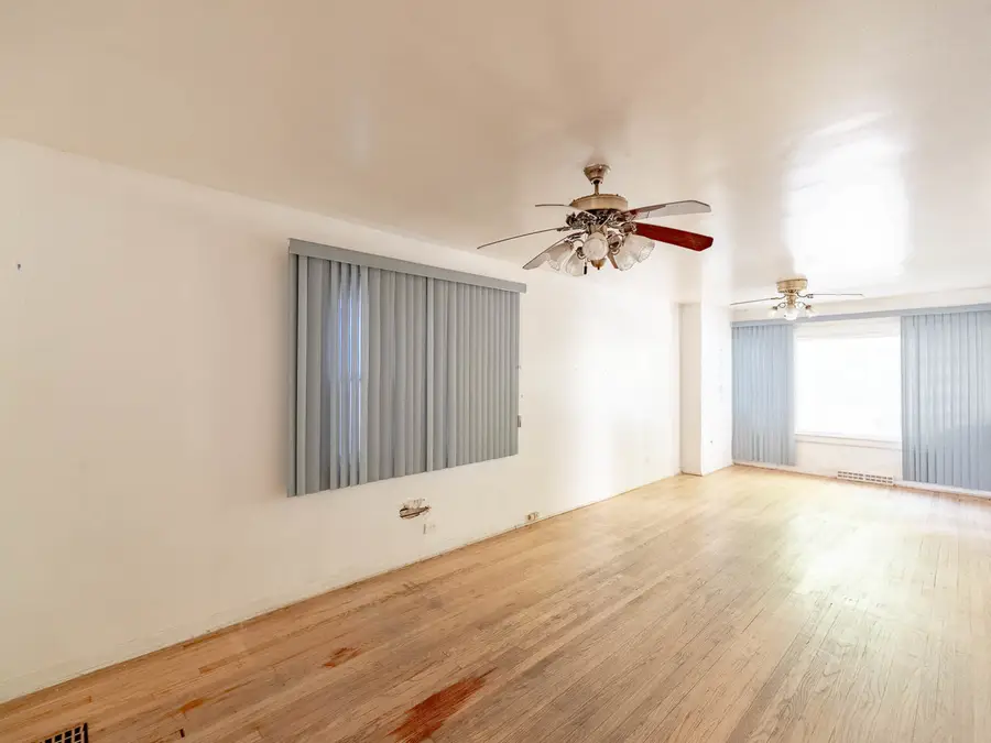 2435 N Monticello Avenue, Chicago, IL 60647 - Image #3