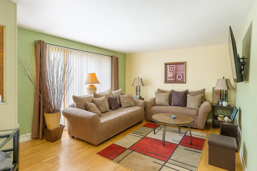 644 E 162nd Street, South Holland, IL 60473 - Image #2