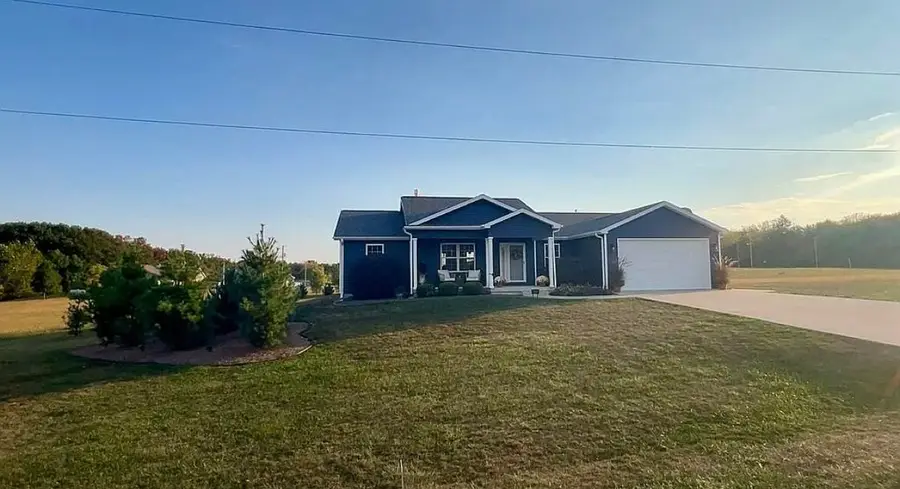 6227 E Sarver Lane, Argenta, IL 62501 - Image #2