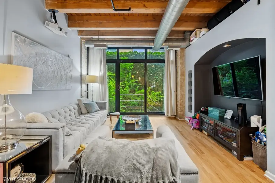 520 W Huron Street #109, Chicago, IL 60654 - Image #2