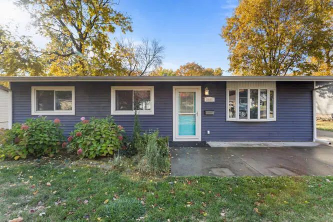 2001 E Country Squire Drive, Urbana, IL 61802 - Image #3