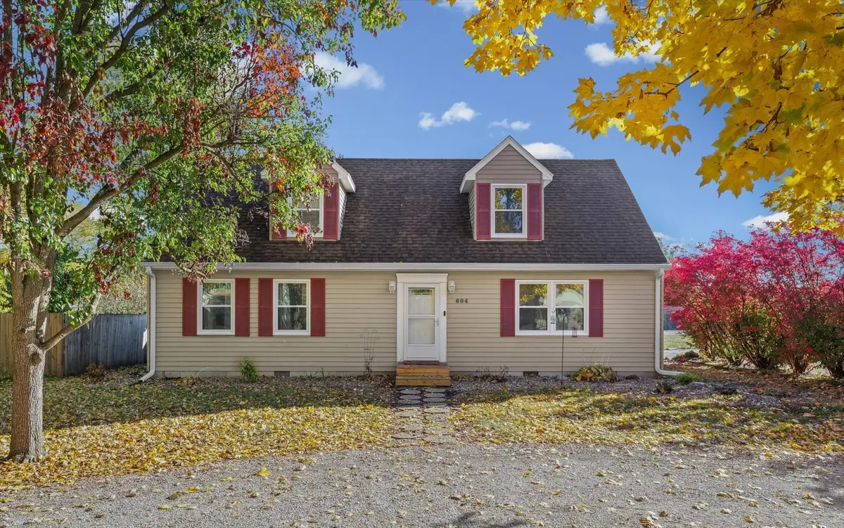 604 S Second Street, Fisher, IL 61843 - Image #1