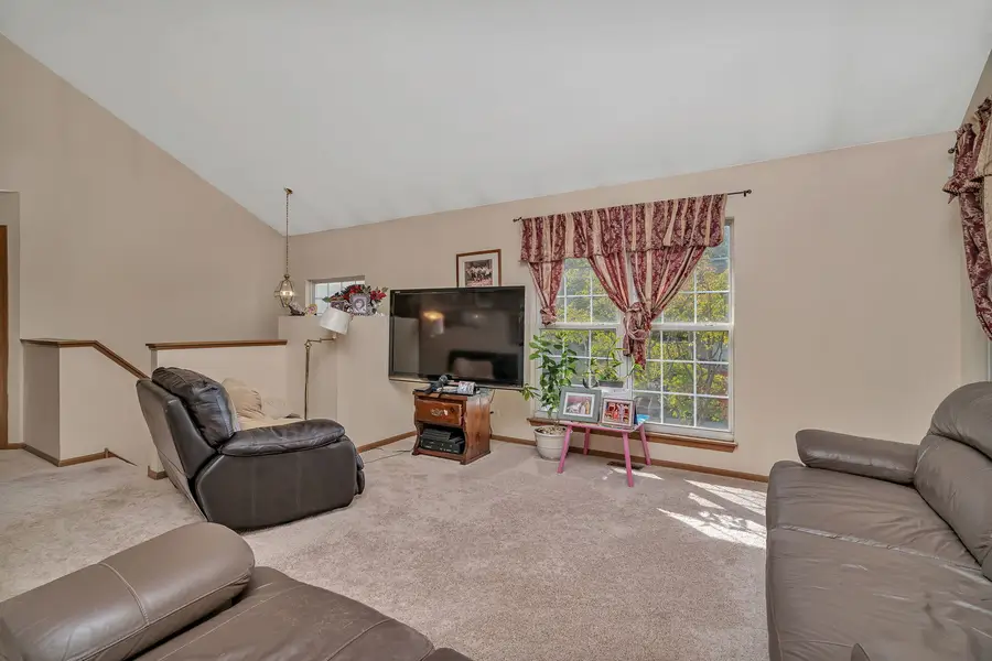 2750 Shelly Lane, Aurora, IL 60504 - Image #2
