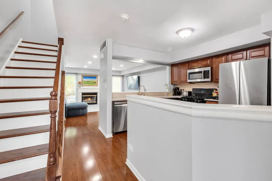 988 Butter Creek Court #4ND, Hoffman Estates, IL 60169 - Image #3