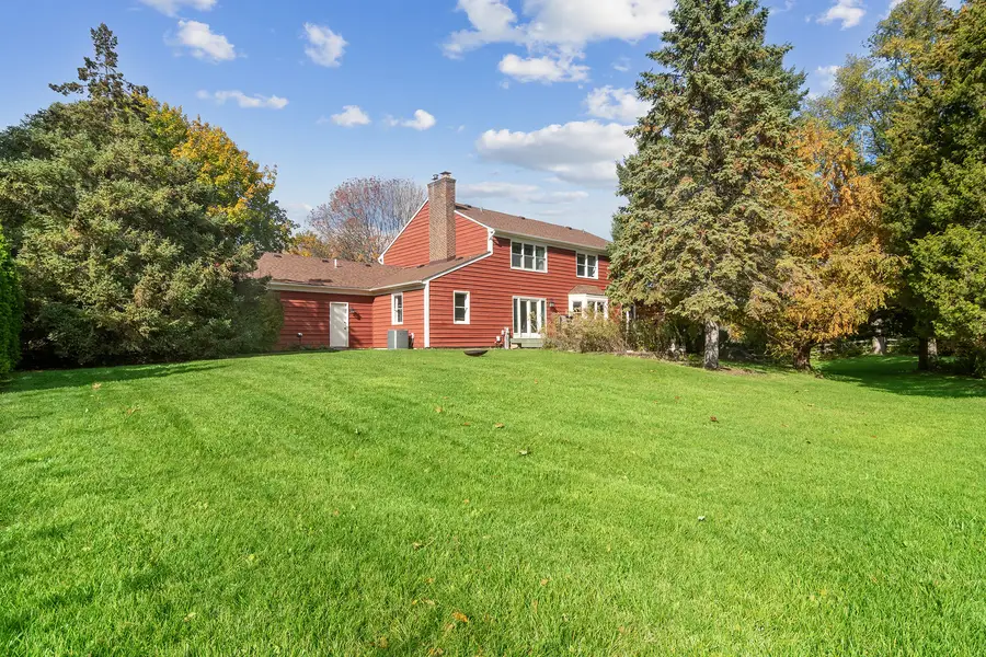 5530 Oak Grove Circle, Long Grove, IL 60047 - Image #2