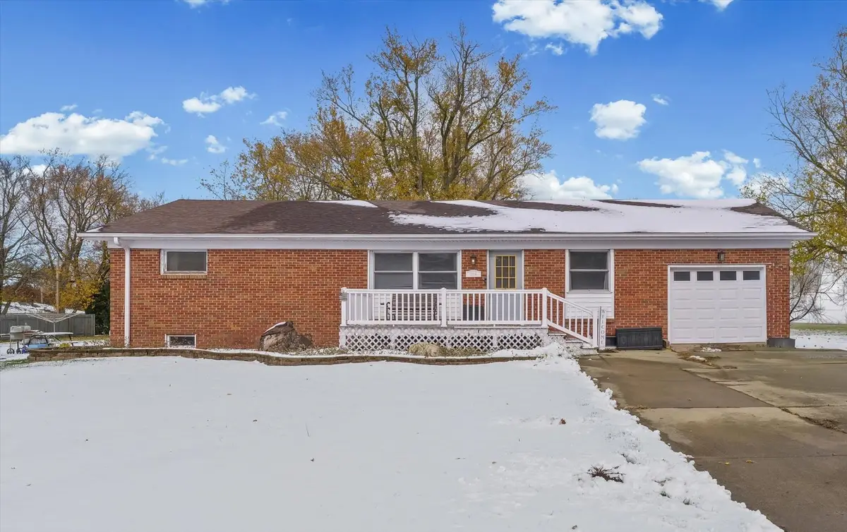 Address Withheld By Seller, Roberts, IL 60962 - Image #1