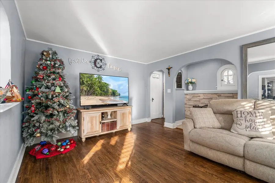 937 Pearl Street, Aurora, IL 60505 - Image #2