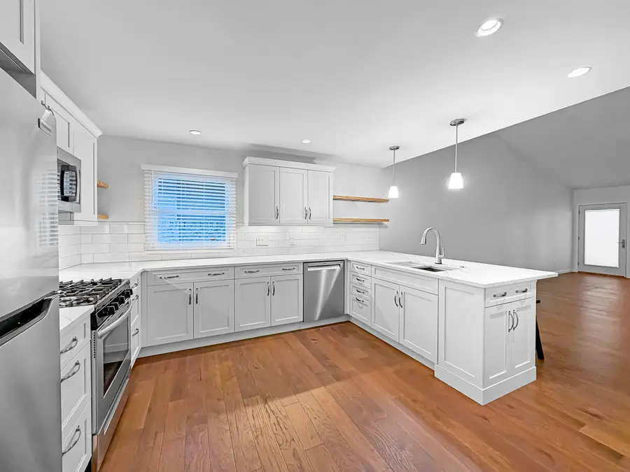 3445 Daren Drive #3445, Freeport, IL 61032 - Image #2