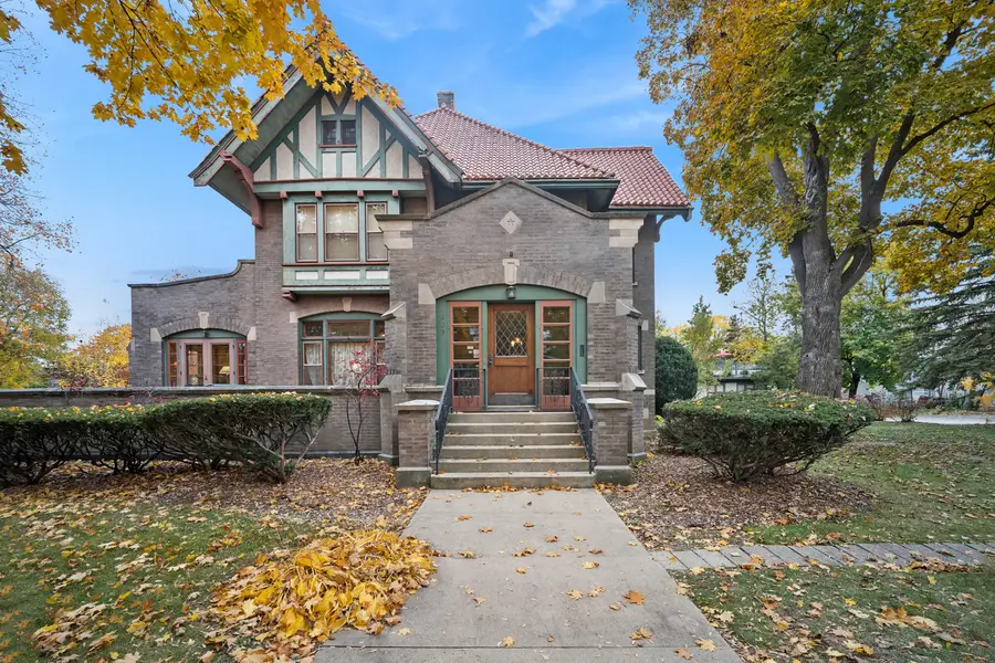 305 Oregon Avenue, West Dundee, IL 60118 - Image #3