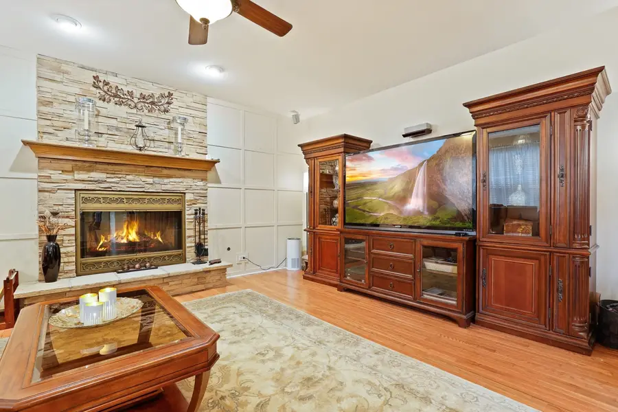 521 Litchfield Way, Oswego, IL 60543 - Image #3