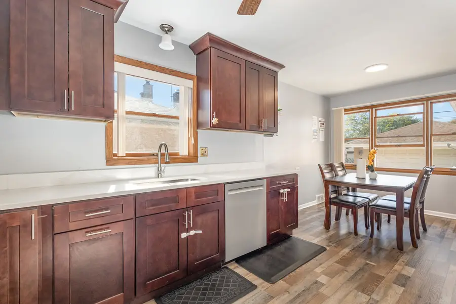 8108 N Overhill Avenue, Niles, IL 60714 - Image #2