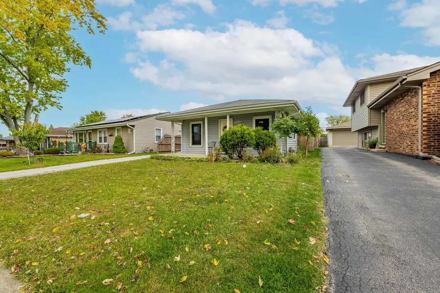 16753 Hilltop Avenue, Orland Hills, IL 60487 - Image #3