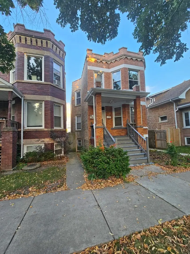 3925 N Saint Louis Avenue, Chicago, IL 60618 - Image #3