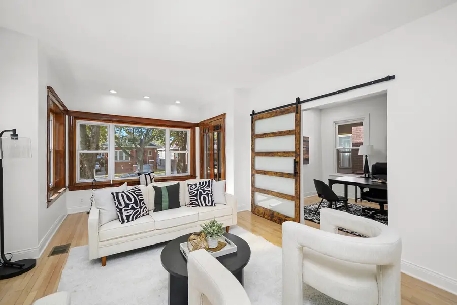 7545 S Merrill Avenue, Chicago, IL 60649 - Image #3