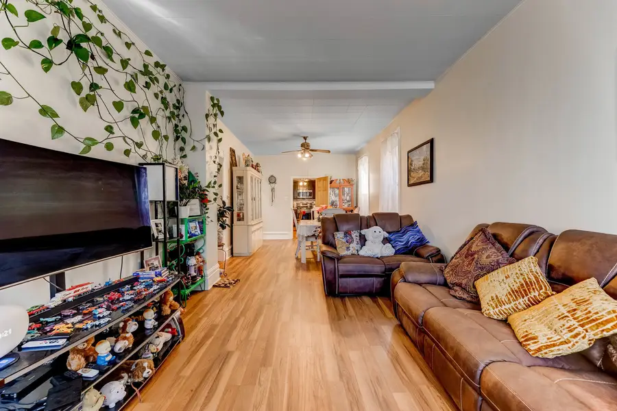 3305 S Damen Avenue, Chicago, IL 60608 - Image #3