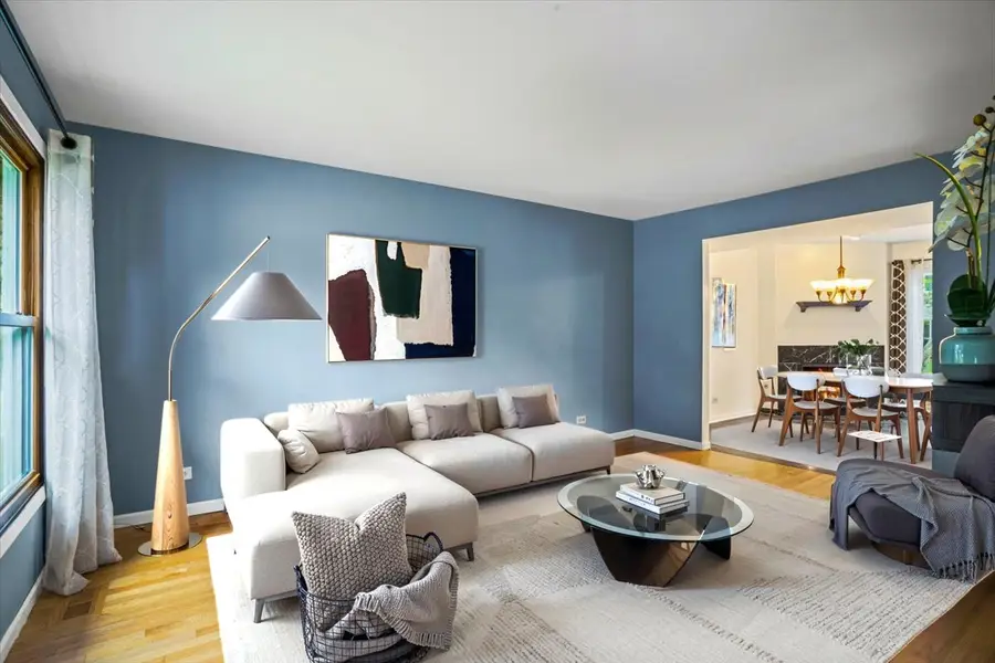 27W229 Providence Lane, Winfield, IL 60190 - Image #2