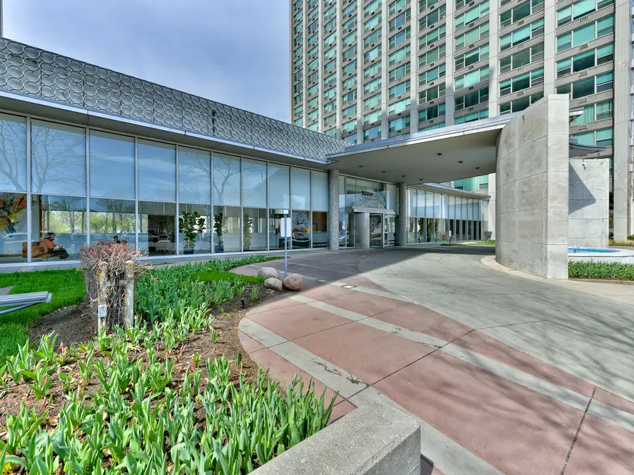 3600 N Lake Shore Drive #216, Chicago, IL 60613 - Image #2