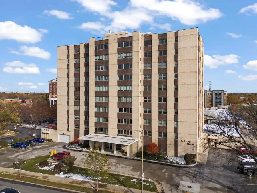 141 N La Grange Road #803, La Grange, IL 60525 - Image #2