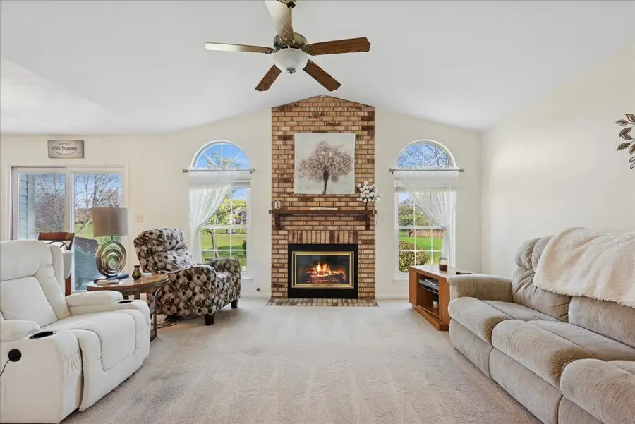 1445 Greens Court #1445, Glendale Heights, IL 60139 - Image #3