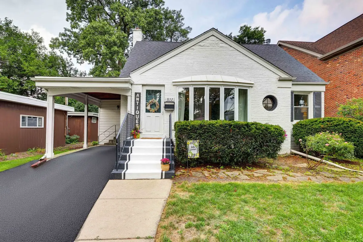 832 Sylviawood Avenue, Park Ridge, IL 60068 - Image #1