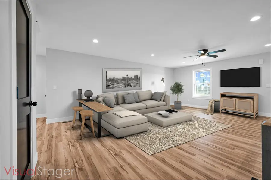 210 S Oak Street, El Paso, IL 61738 - Image #3