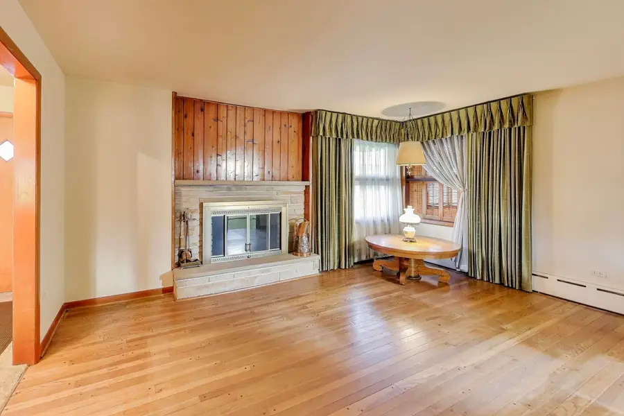 2240 N Western Avenue, Park Ridge, IL 60068 - Image #3