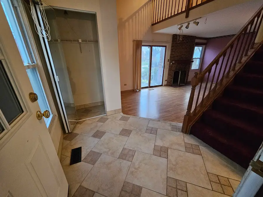 2543 College Hill Circle, Schaumburg, IL 60173 - Image #2