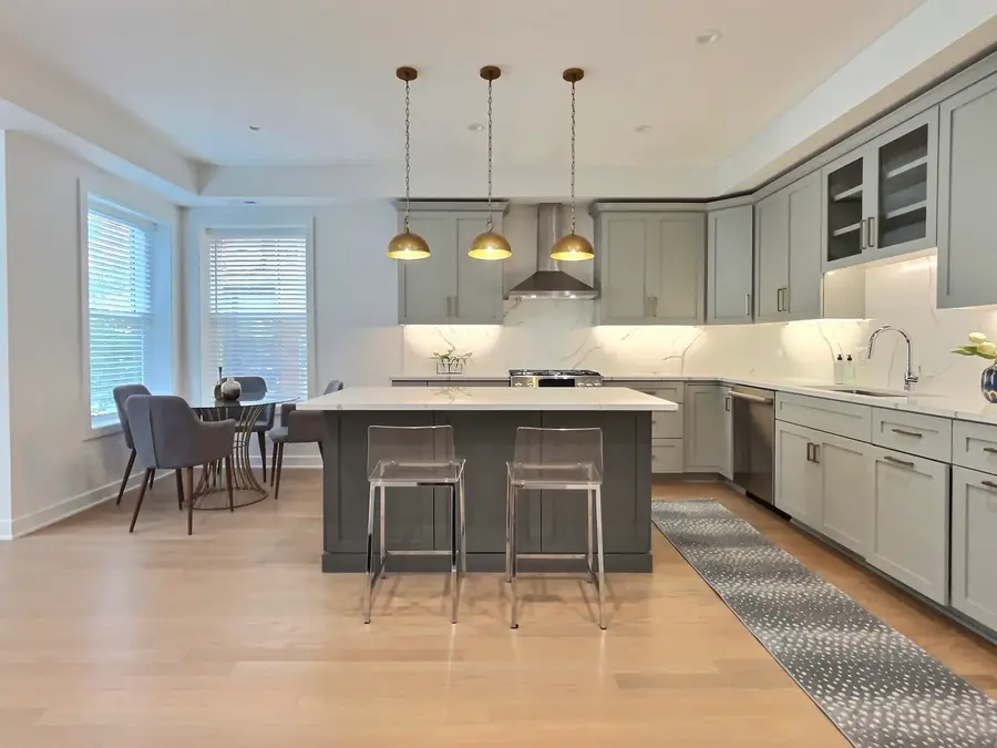 847 W Ainslie Street #2W, Chicago, IL 60640 - Image #3