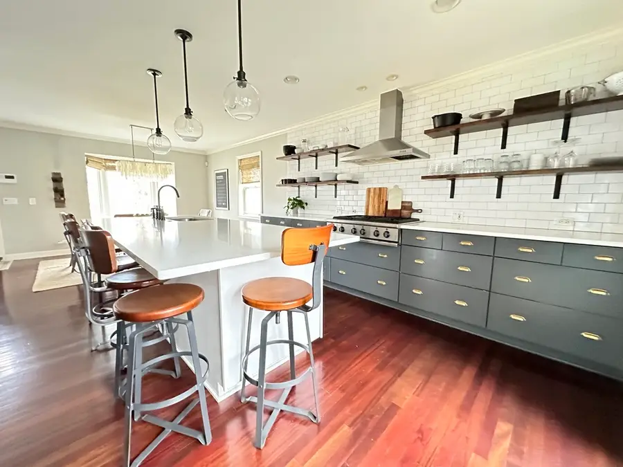 953 Clay Court, Deerfield, IL 60015 - Image #2