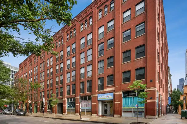 225 W Huron Street #516, Chicago, IL 60610