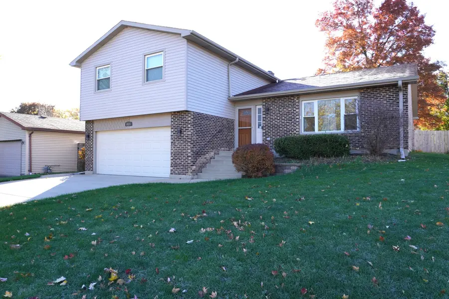 1035 W Elmwood Lane, Bartlett, IL 60103 - Image #2