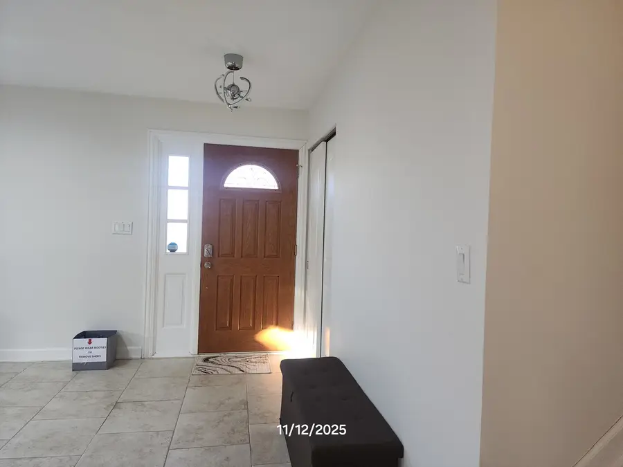 1035 W Elmwood Lane, Bartlett, IL 60103 - Image #3