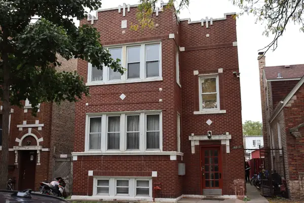 6225 S Albany Avenue, Chicago, IL 60629
