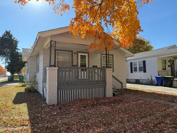 909 W Cushing Street, Decatur, IL 62526