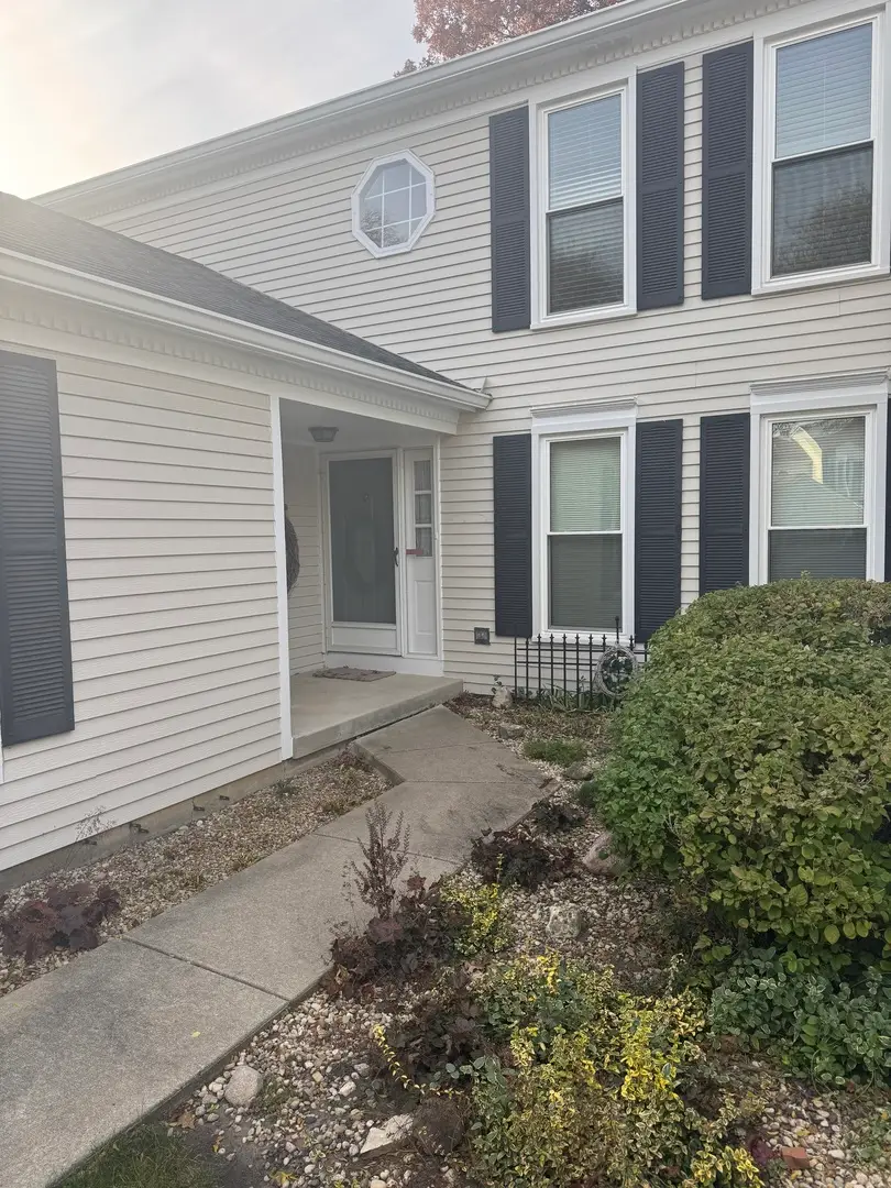 1974 Wexford Circle #123, Wheaton, IL 60189 - Image #2