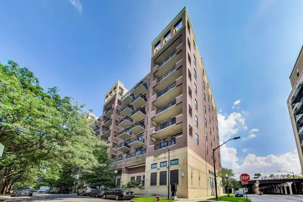 833 W 15th Place #606W, Chicago, IL 60608