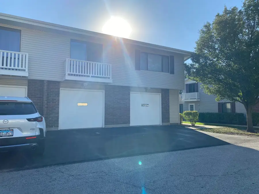 13 Eastham Court #13, Schaumburg, IL 60193 - Image #3