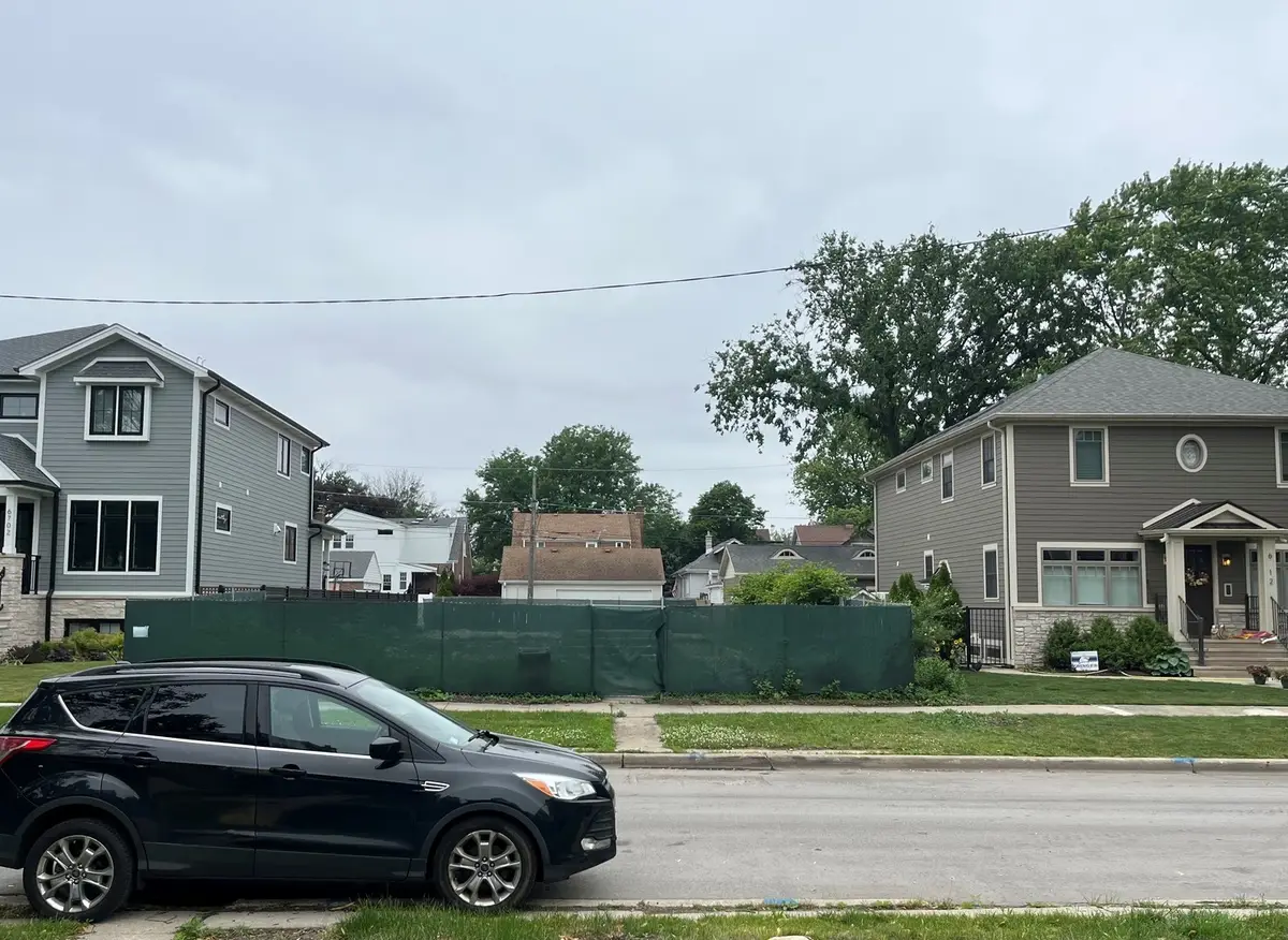 6708 N Olympia Avenue, Chicago, IL 60631 - Image #1