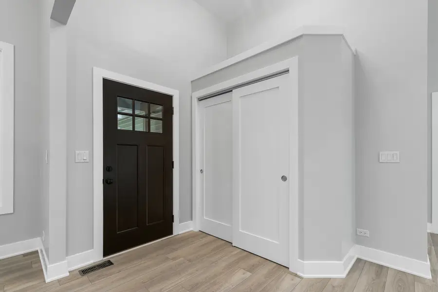 38623 N Konen Avenue, Spring Grove, IL 60081 - Image #2