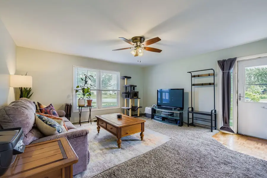 1078 Newport Harbor #1078, Schaumburg, IL 60193 - Image #2