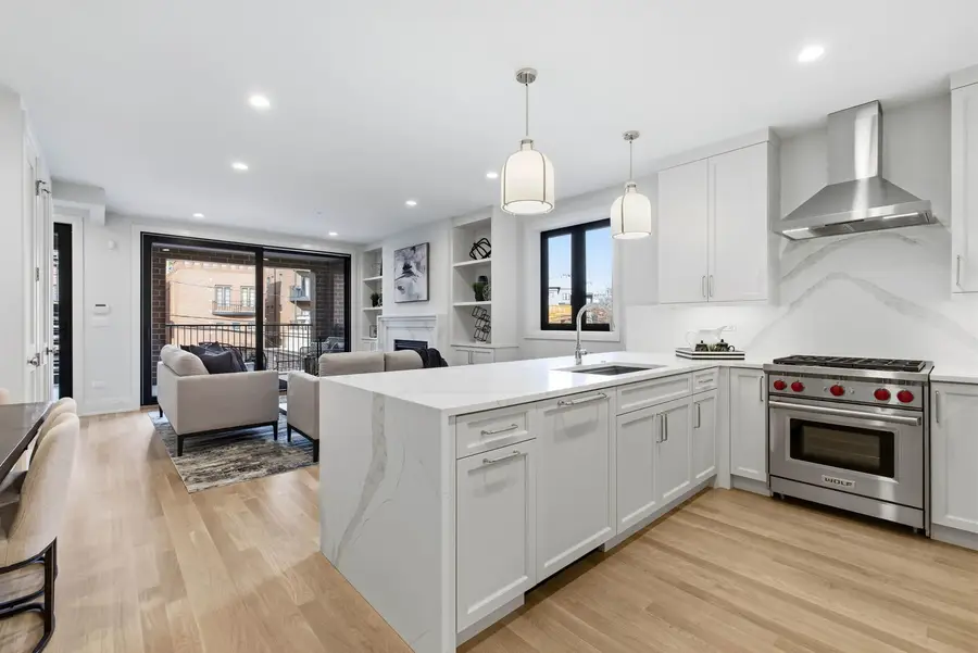 908 W Fullerton Avenue #2, Chicago, IL 60614 - Image #3