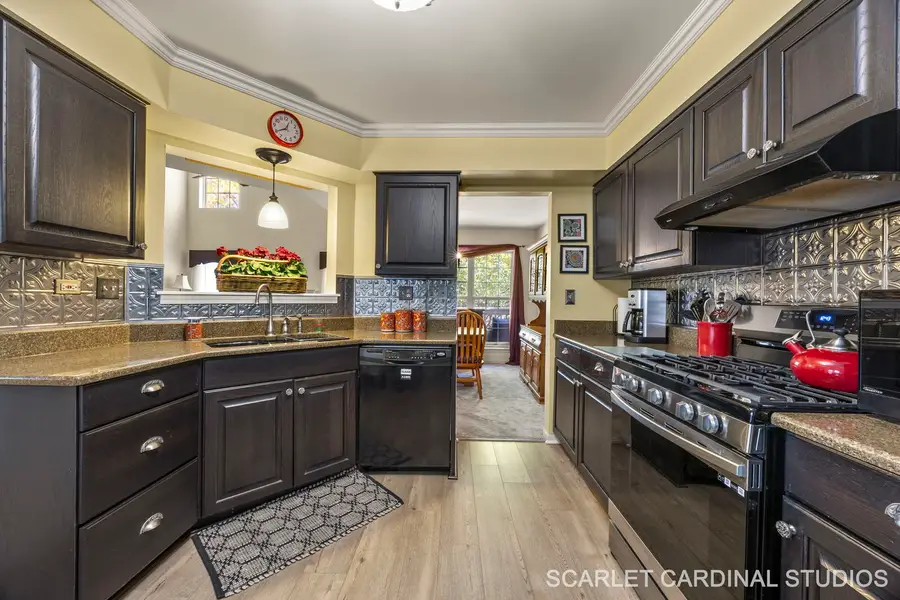 341 Cimarron Road E, Lombard, IL 60148 - Image #3