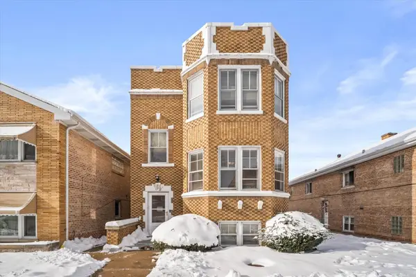 Address Withheld By Seller, Berwyn, IL 60402